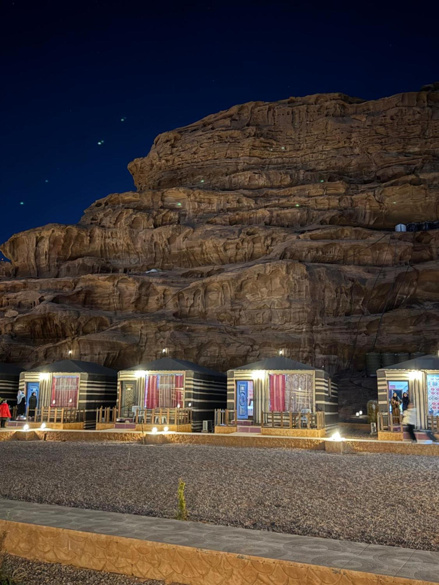 Faisal Wadi Rum Camp Eksteriør bilde